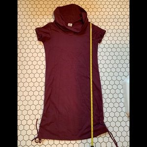 Dress with side ties